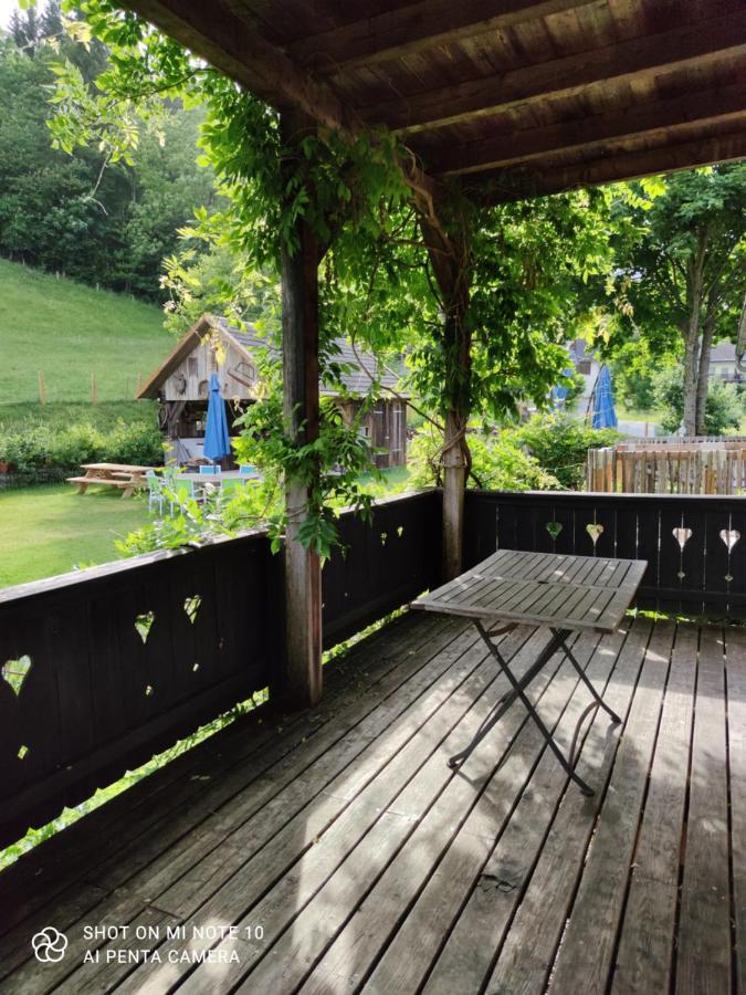 Landhof Schober Appartementen Weissbriach Esterno foto